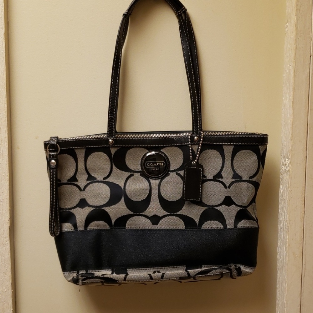 COACH NWOT GORGEOUS SHOULDER BAG